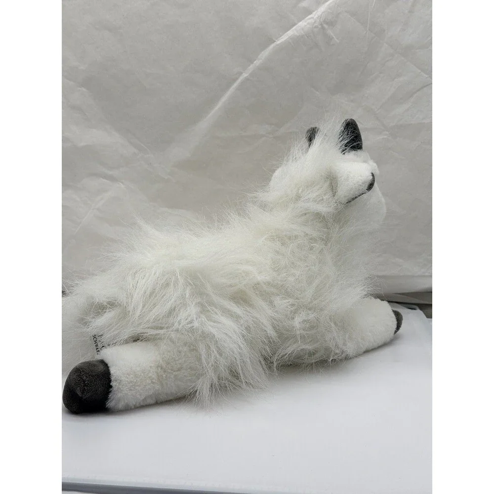 FAO Schwarz White Mountain Billy Goat Soft Furry Plush Animal Laying 13”